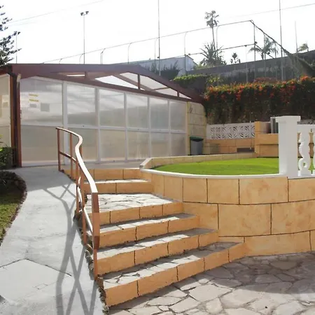 Relajante Apartamento Con Terraza Y Piscina Apartment