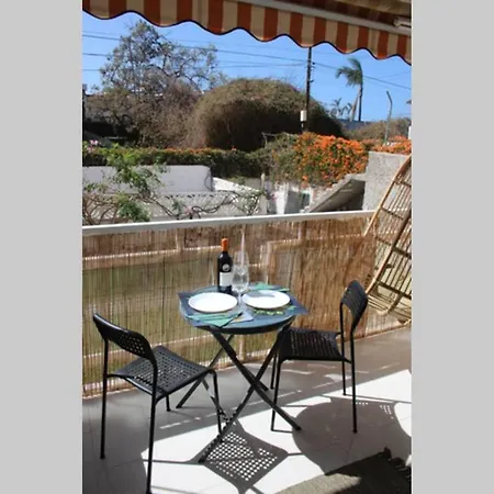 Relajante Apartamento Con Terraza Y Piscina Apartment *